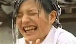 阿朱吃瓜爆料图片表情包,揭秘娱乐圈幕后故事